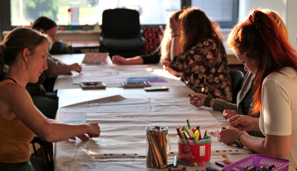 ARTETERAPEUTICKÝ CERTIFIKOVANÝ KURZ: SKUPINOVÁ ARTETERAPIE pro vlastní rozvoj i profesní praxi