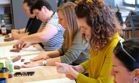 KURZ: SKUPINOVÁ ARTETERAPIE pro vlastní rozvoj i profesní praxi 